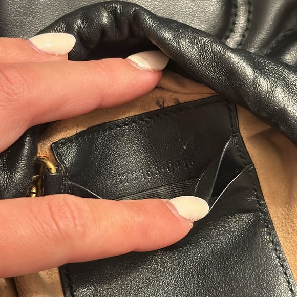 Gucci GG Mormont Bucket Bag Black - Picture 13 of 16